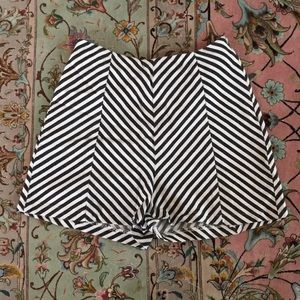 Bar III striped high waisted shorts